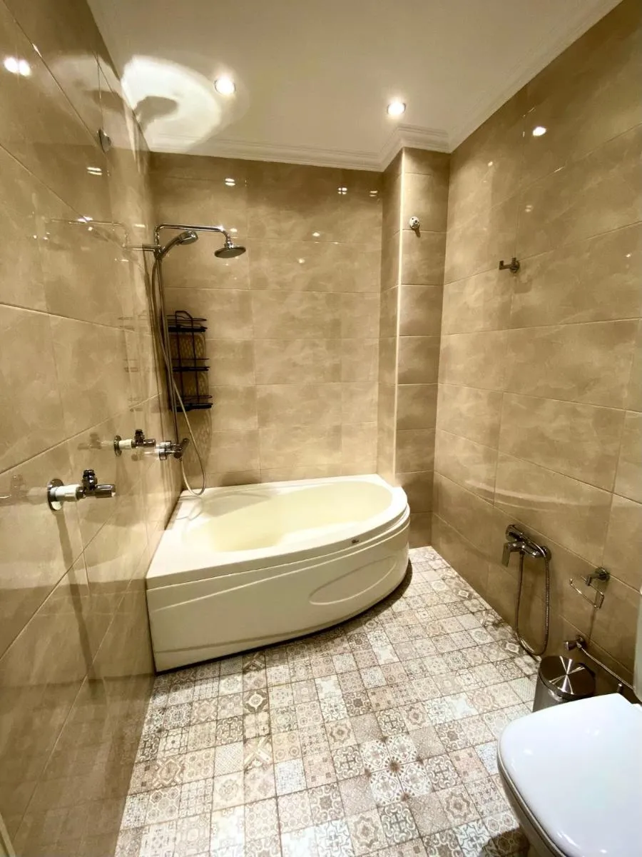 Image 4 of 3 bedroom Sea view apartment in the center of Baku