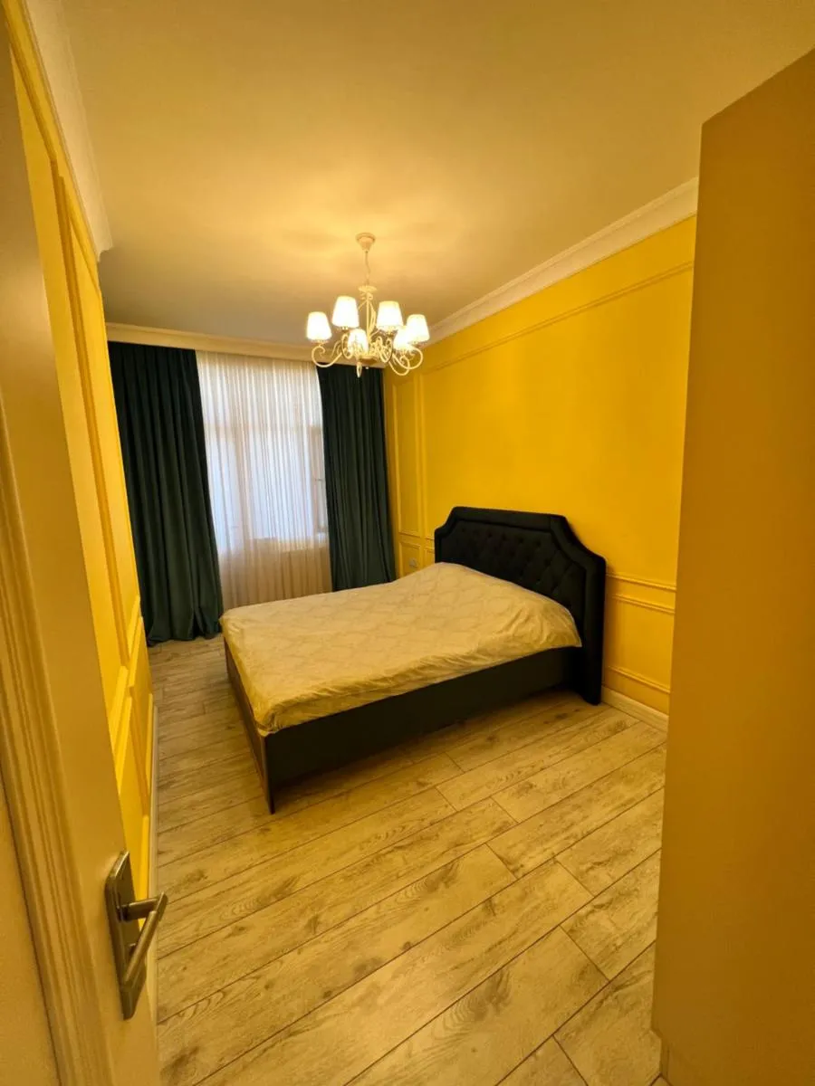 Image 2 of 3 bedroom Sea view apartment in the center of Baku