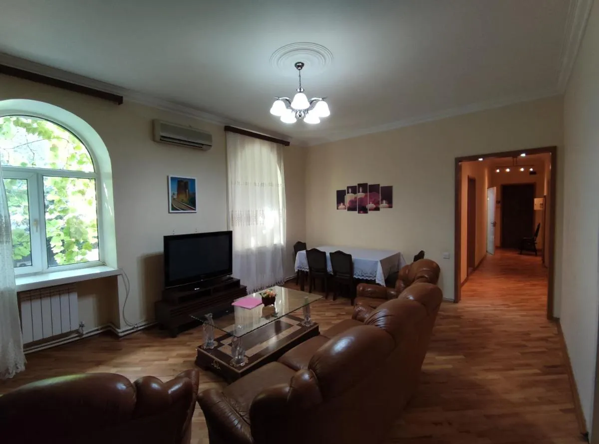 Image 4 of 4 rooms cosy apartment in architectural monument of history and culture building of local significance of Azerbaijan.