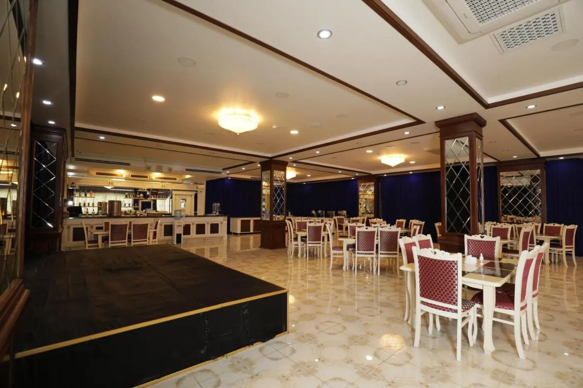 Image 2 of Altus Hotel