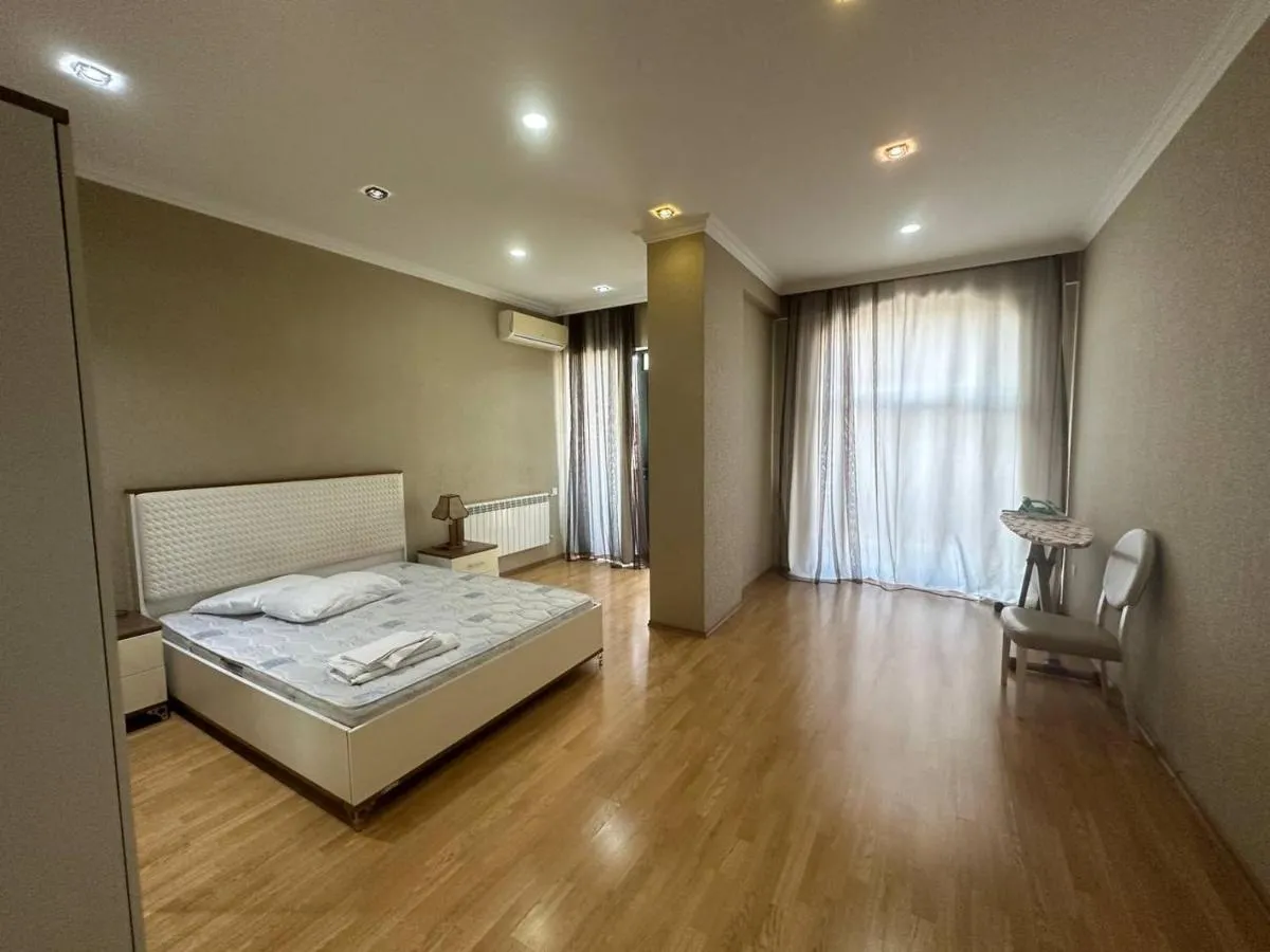 Image 1 of Amazing Apartment Center