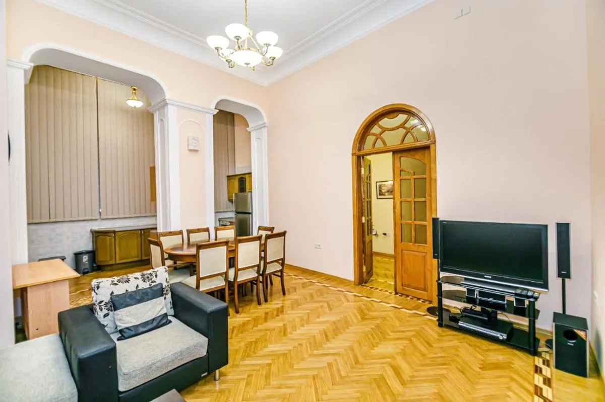 Image 4 of Apartment AzNeft Lux