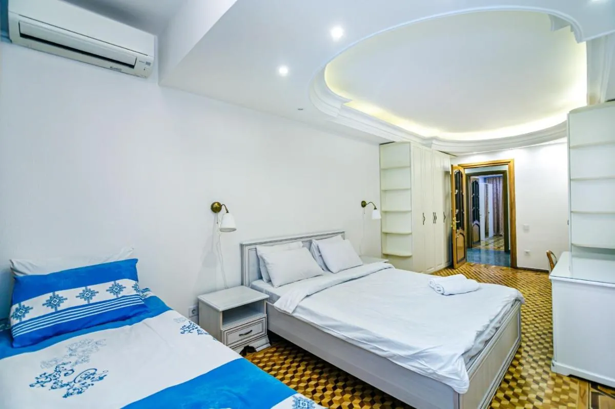 Image 1 of Apartment Freedom Square
