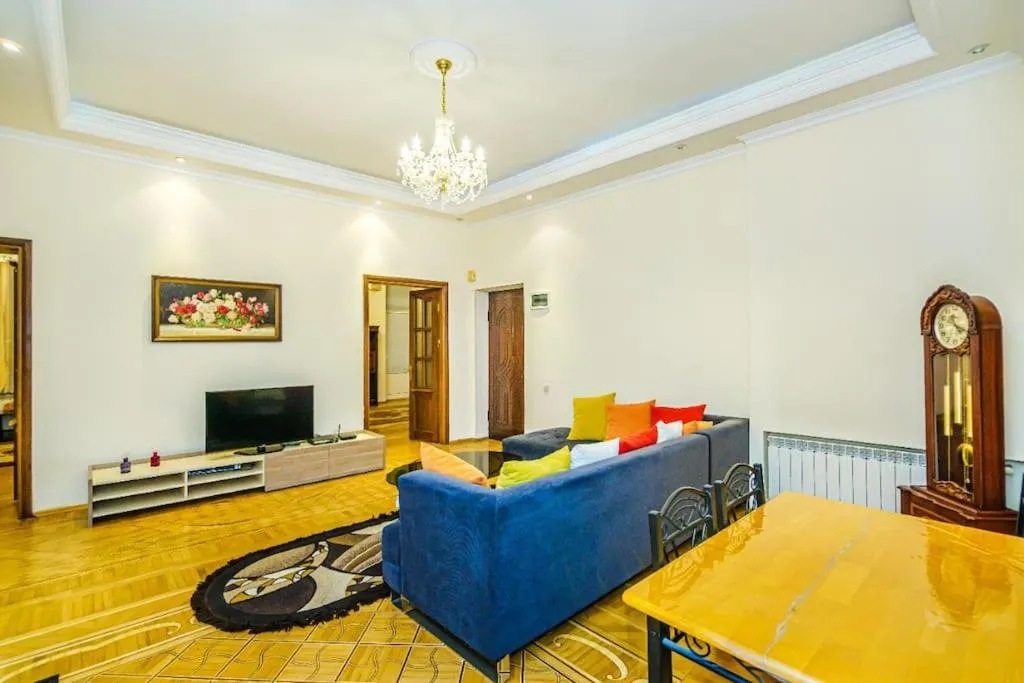 Image 4 of Apartment in the Central Garden