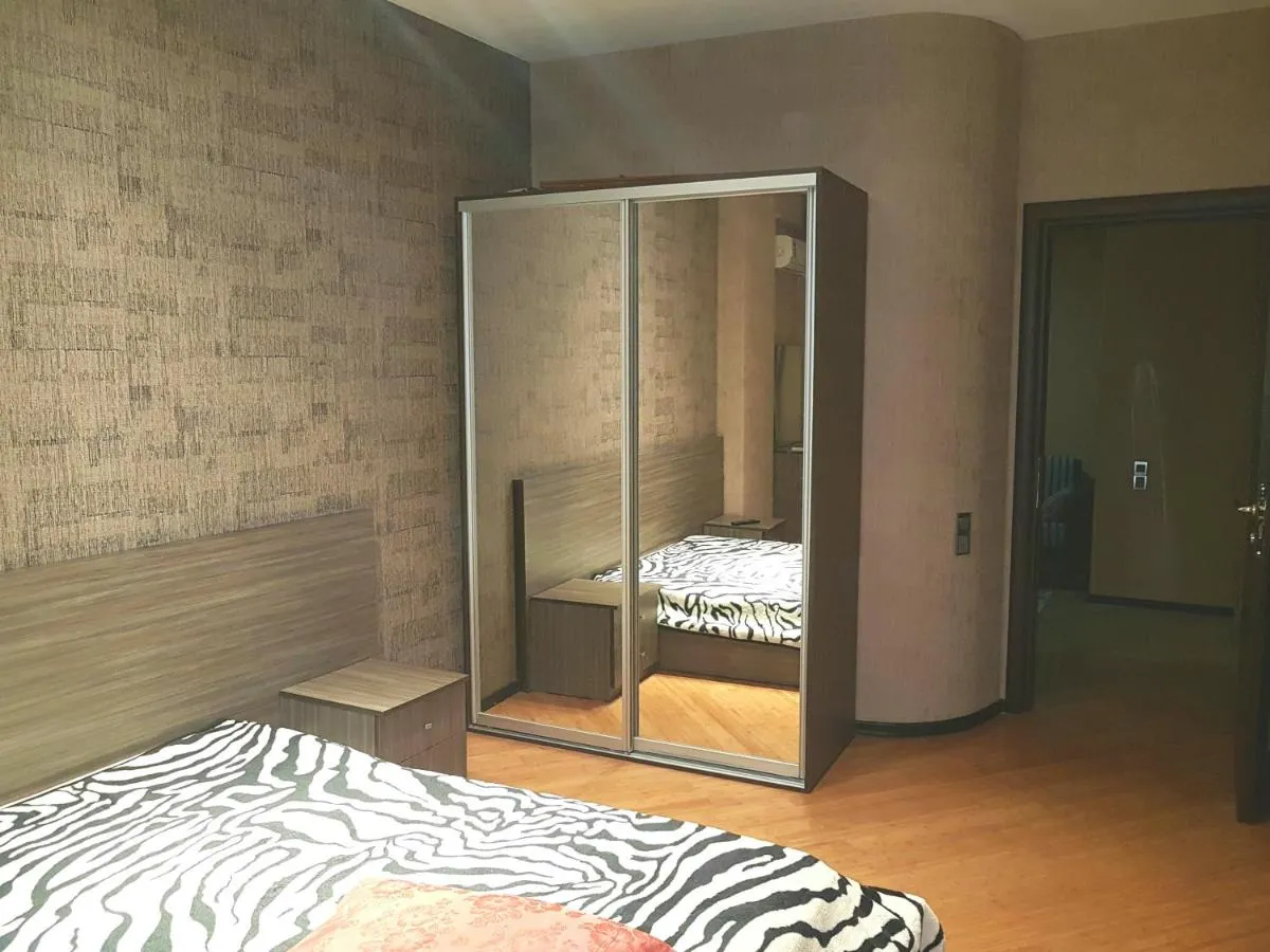 Image 6 of Apartment on MirQasimov st.29
