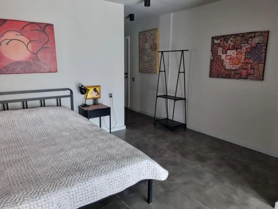 Image of Art Studio Park View 53