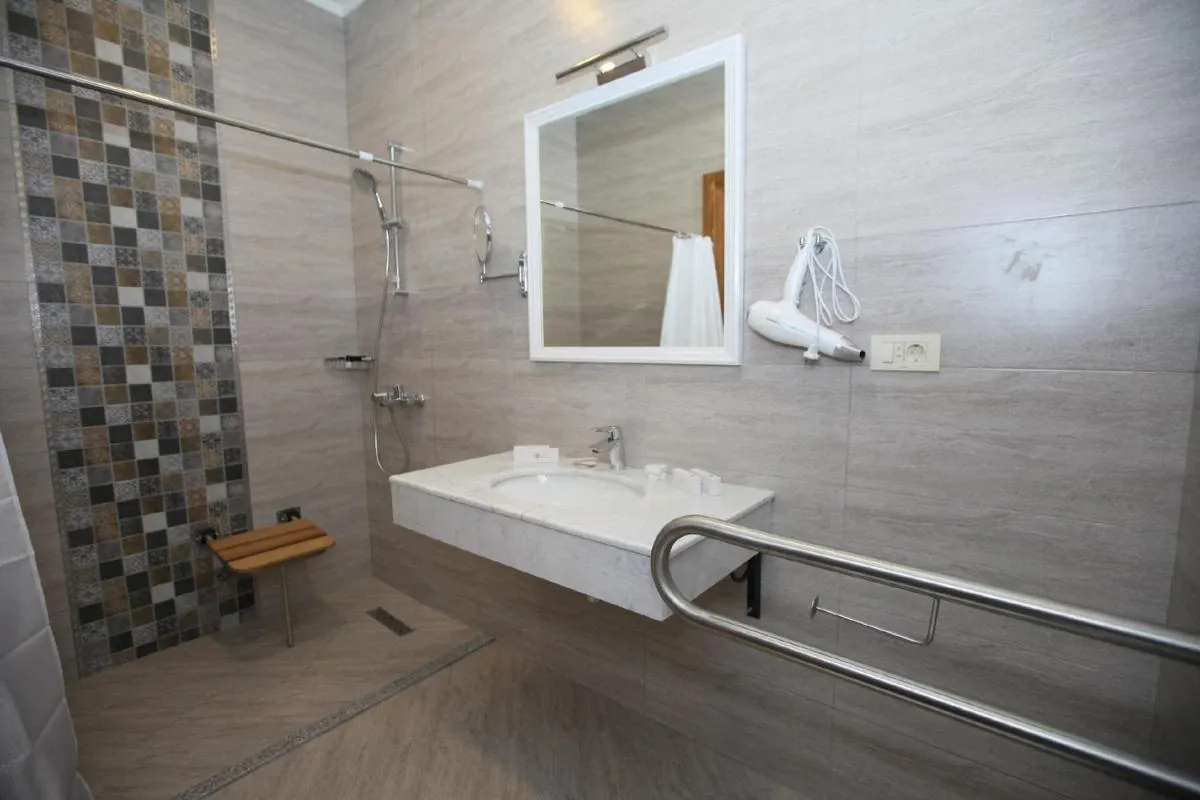 Image 2 of Auroom Hotel