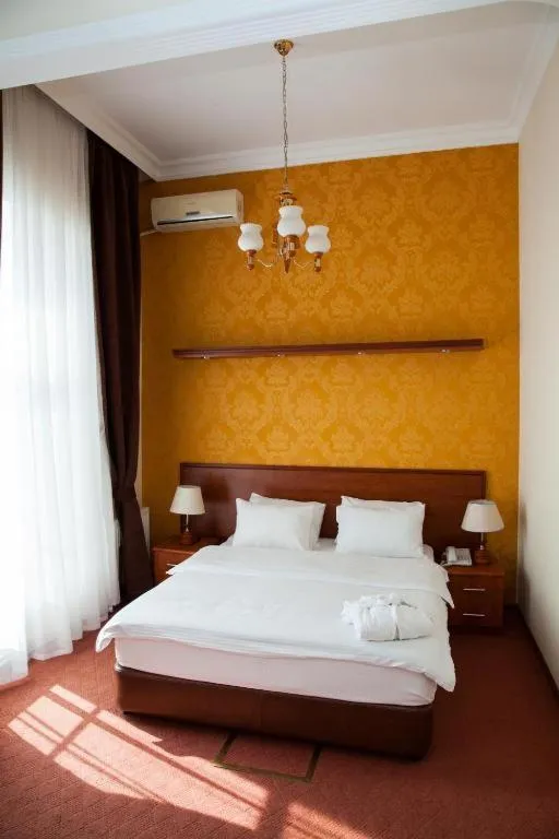 Image 3 of Azcot Hotel