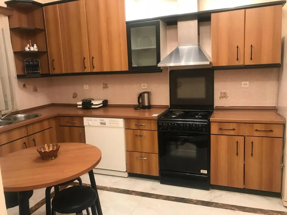 Image 2 of Azneft Garden Apartment