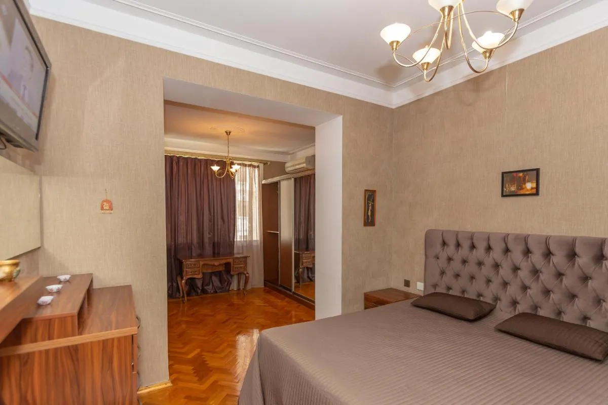 Image 4 of Azneft Square Flame Towers View Apartment