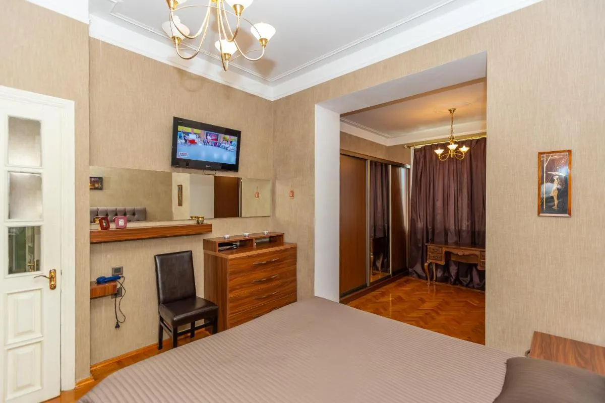 Image 3 of Azneft Square Flame Towers View Apartment