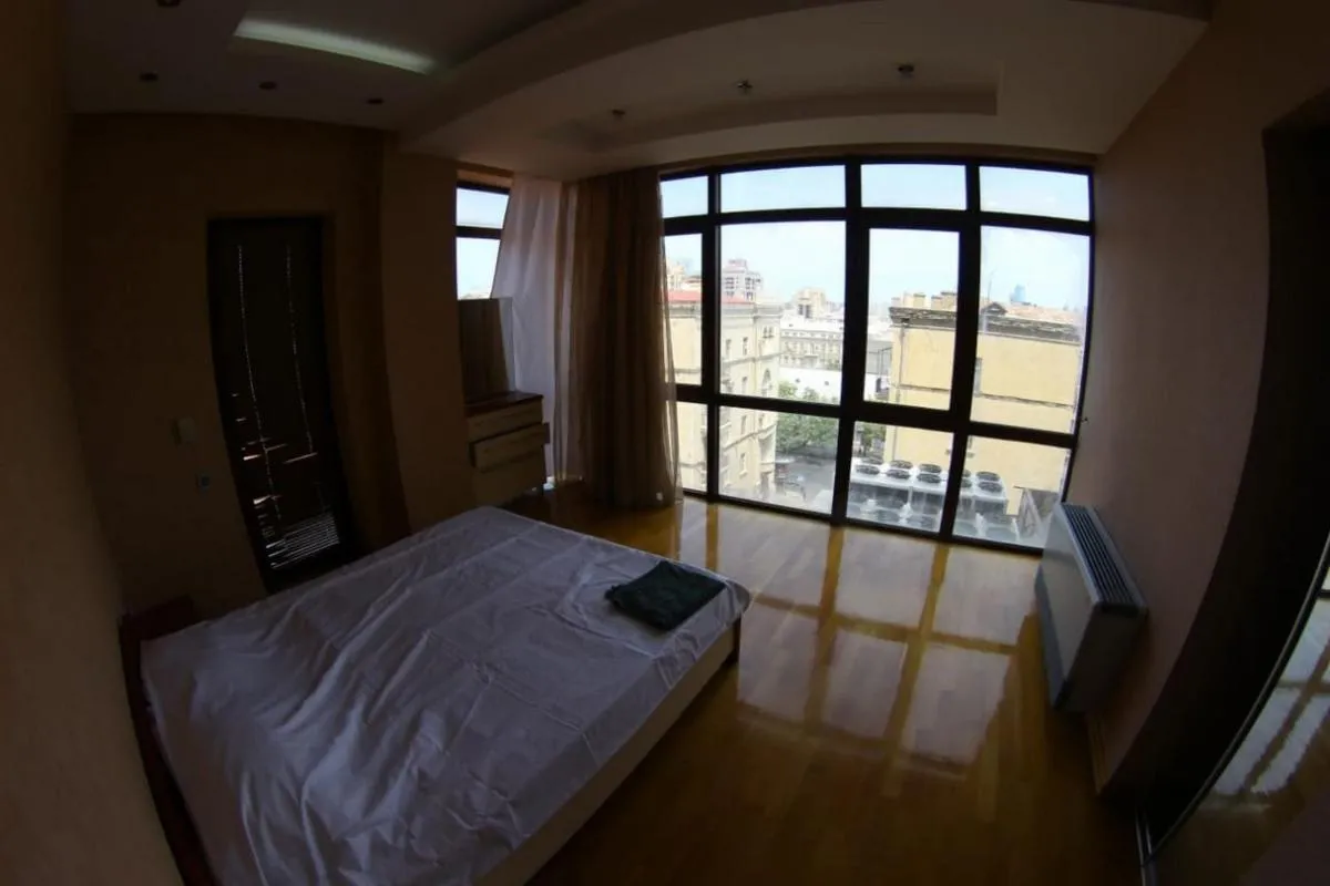 Image 2 of BAKU CITY CENTRE APARTMENT