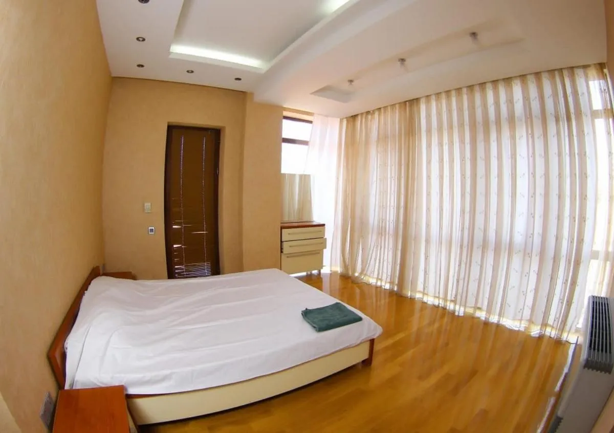 Image 4 of BAKU CITY CENTRE APARTMENT
