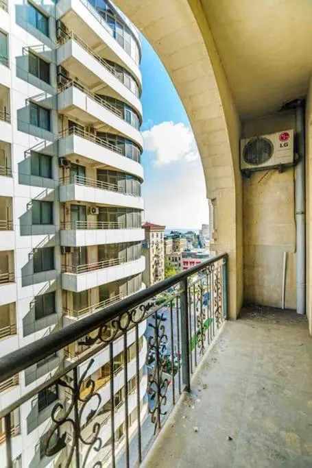 Image 5 of Baku Apartment K1