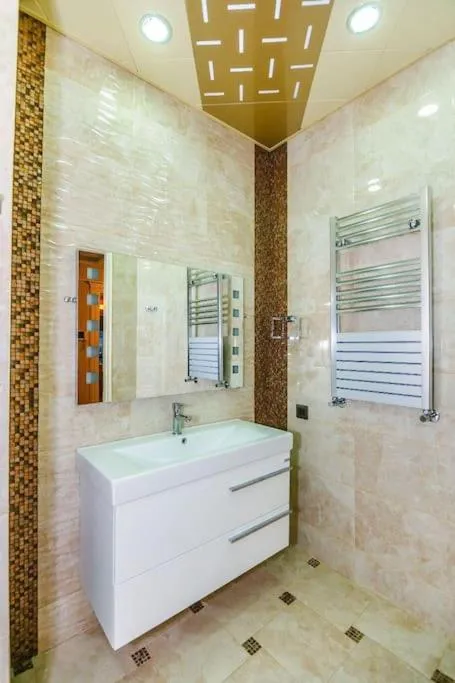 Image 6 of Baku Apartment K21