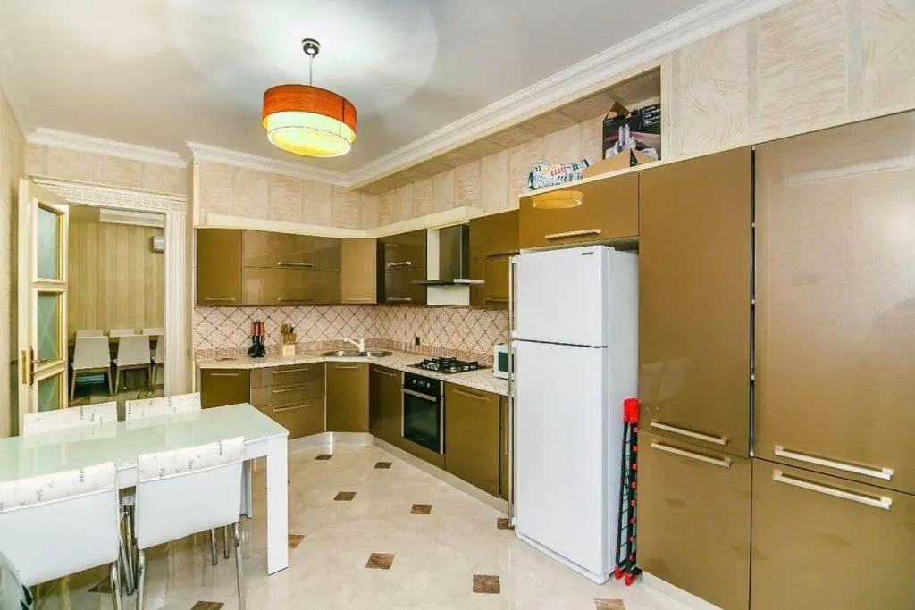 Image 2 of Baku Apartment K21