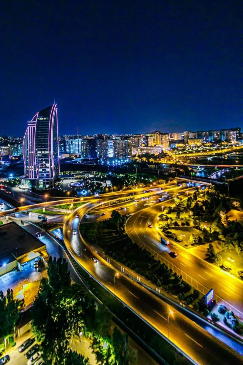 Image 3 of Baku İn Front of Ritz Carlton hotel apartment