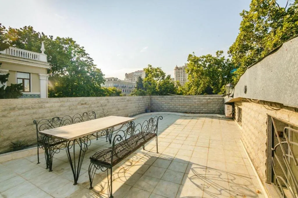 Image 5 of Baku Nizami Street Triplex 4 bedroom