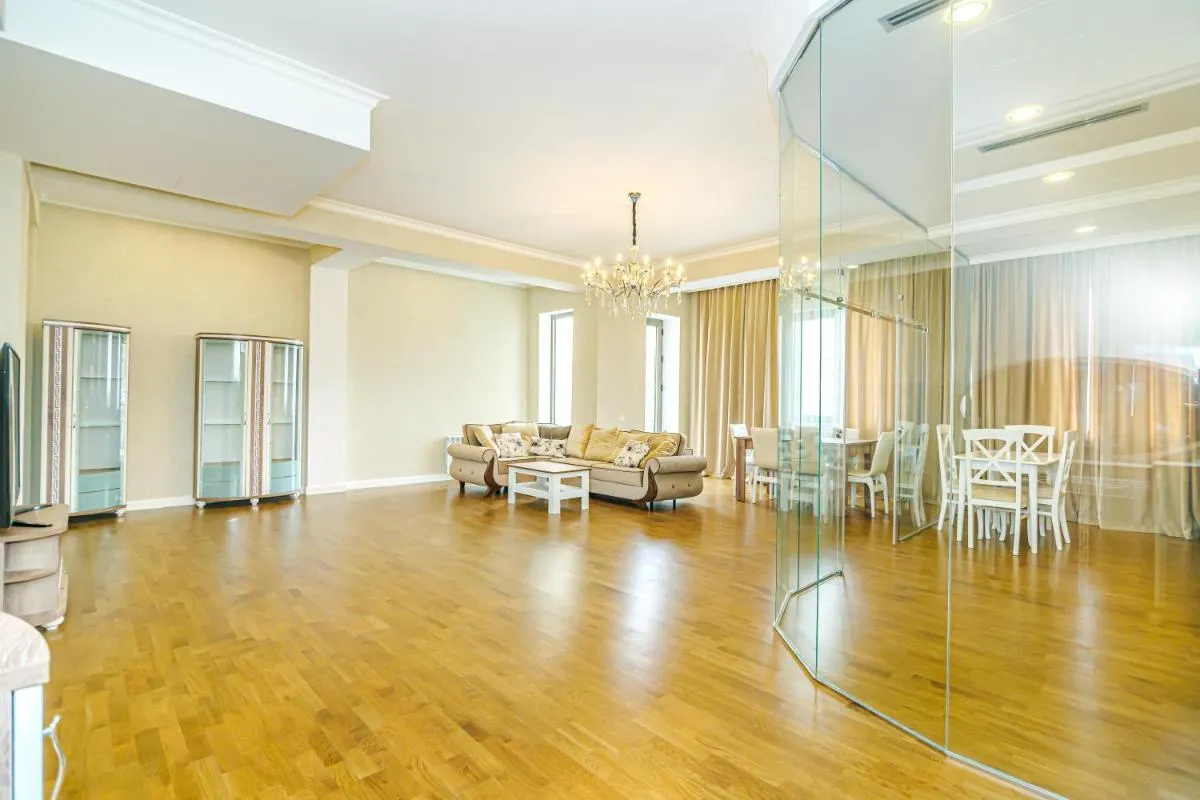 Image 3 of Buta Palace Luxury House