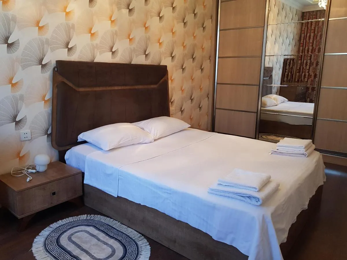 Image 6 of Central Baku Luxury Apartment on Nizami Street