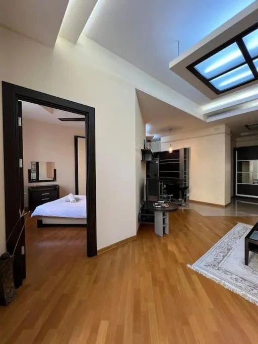 Image 5 of City Center Cozy Apartment