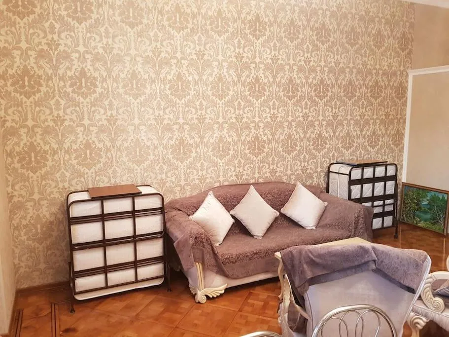 Image 2 of Classical apartment in heart of Baku