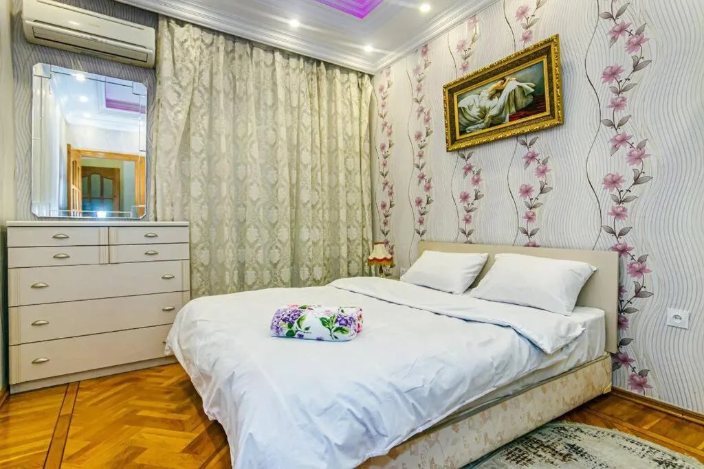 Image 6 of Colorit Nizami Street Apartment