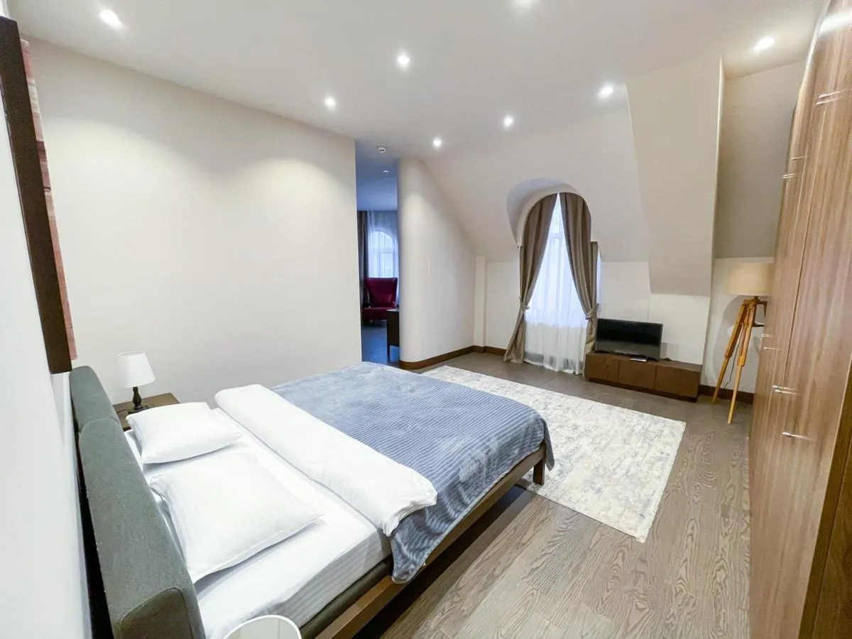 Image 1 of Comfort Deluxe Central Apartments