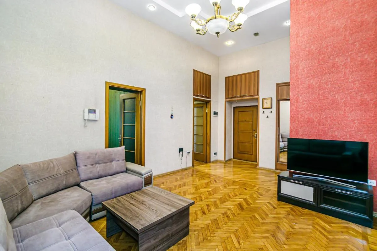 Image 4 of Deluxe Apartment 20/67