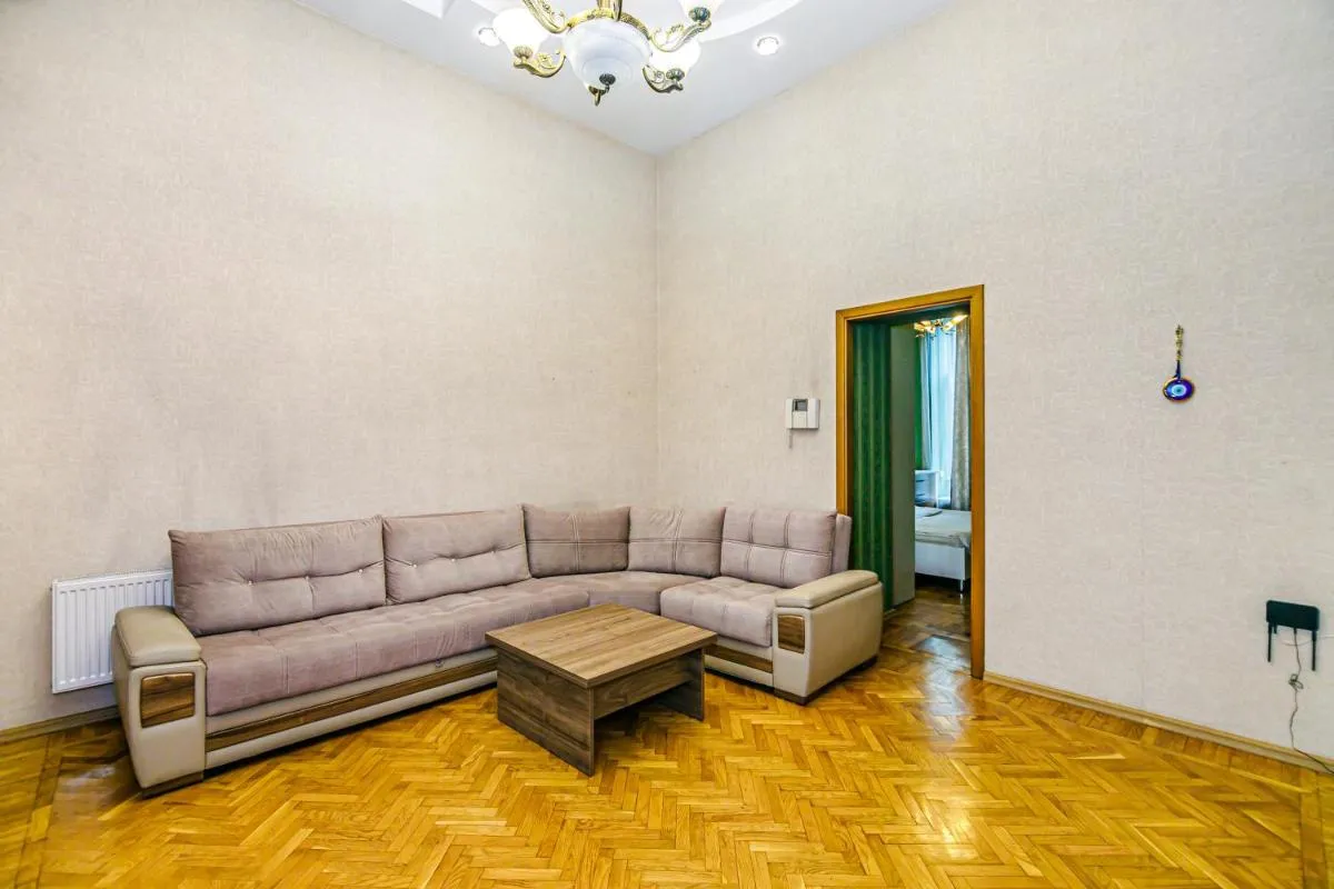 Image 3 of Deluxe Apartment 20/67