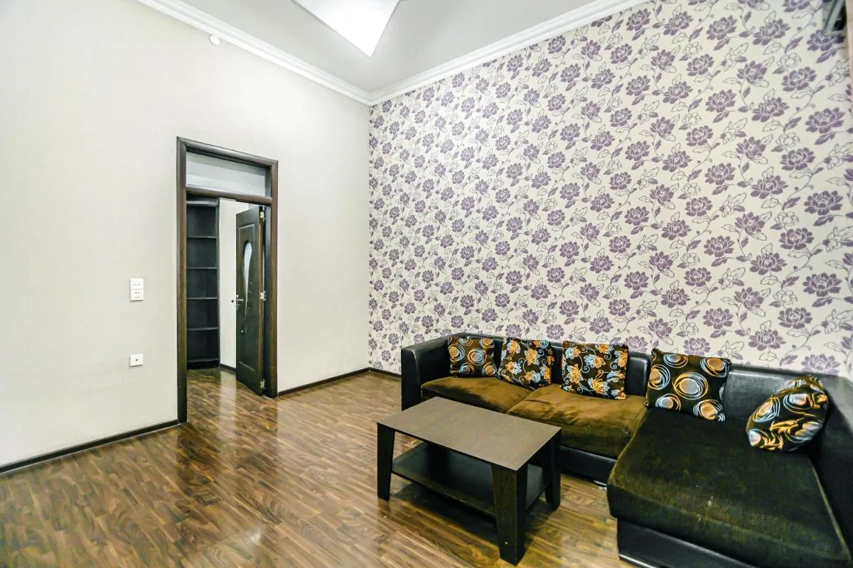 Image 3 of Deluxe Apartment 237