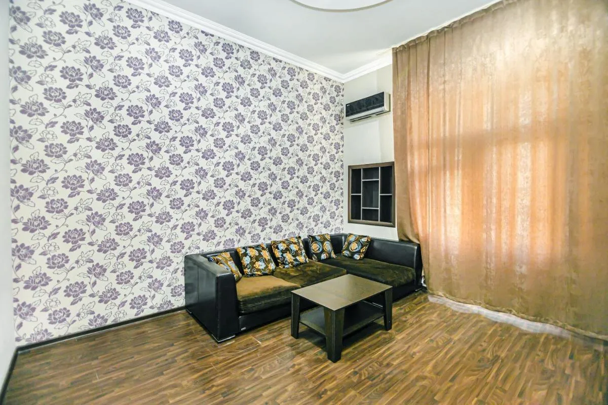 Image 2 of Deluxe Apartment 237