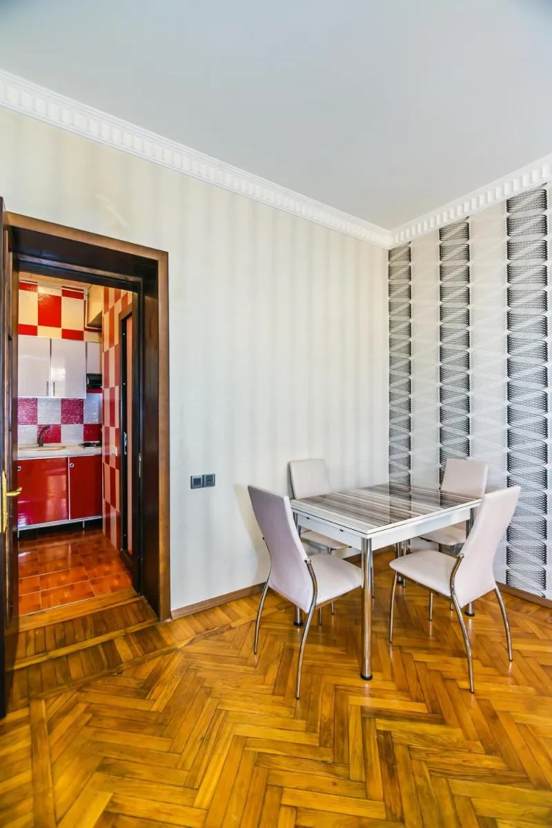 Image 4 of Deluxe Apartment 39