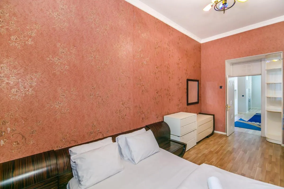 Image 6 of Deluxe Apartment 9