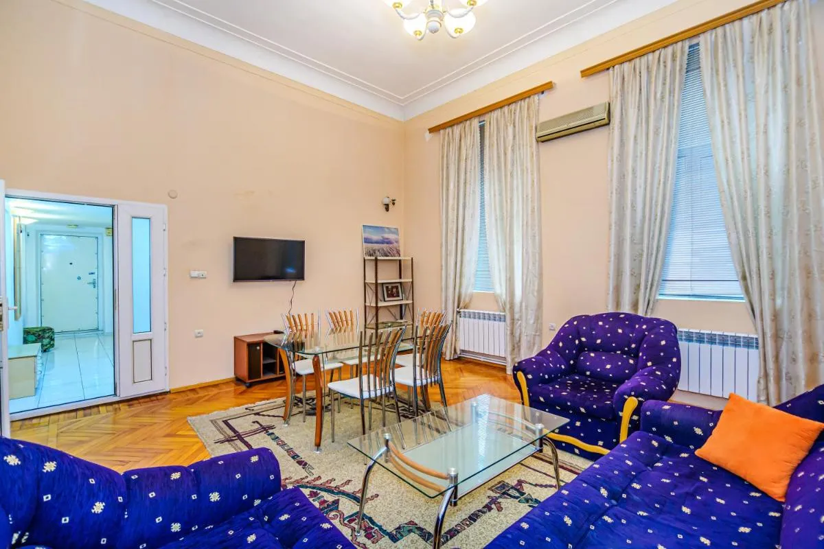 Image 2 of Deluxe Apartment 91