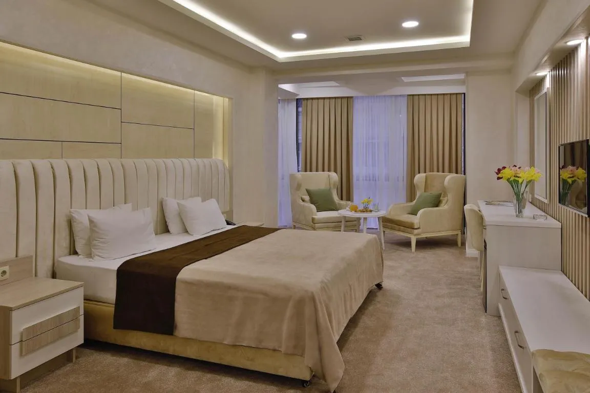 Image of Ganjali Plaza Hotel