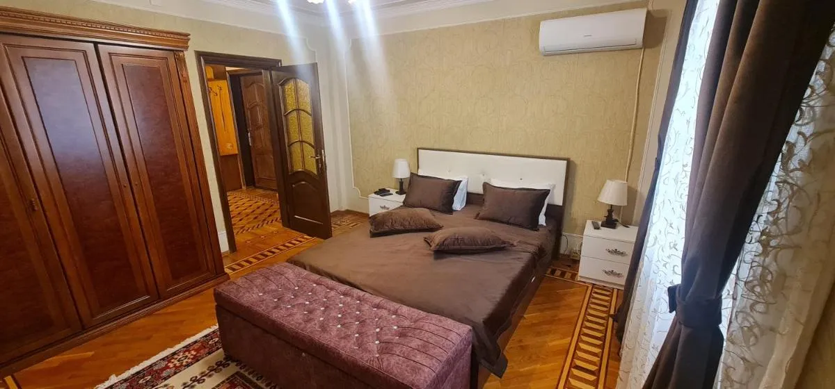 Image 1 of Gold Wall Apartment