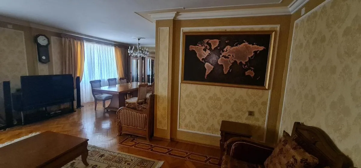 Image of Gold Wall Apartment