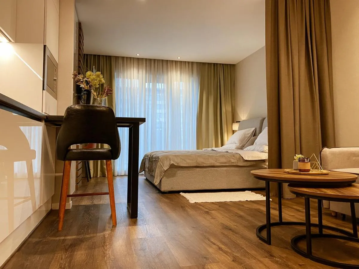 Image 1 of Golden Horn Apartments