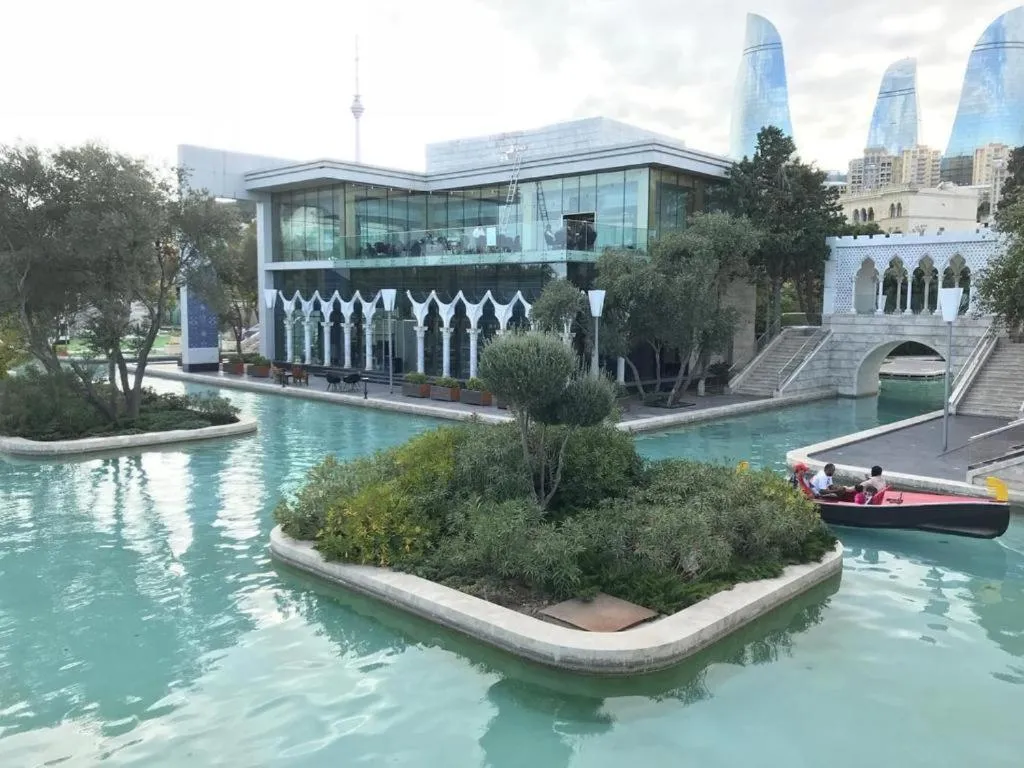 Image 1 of Hotel Empire Business Baku
