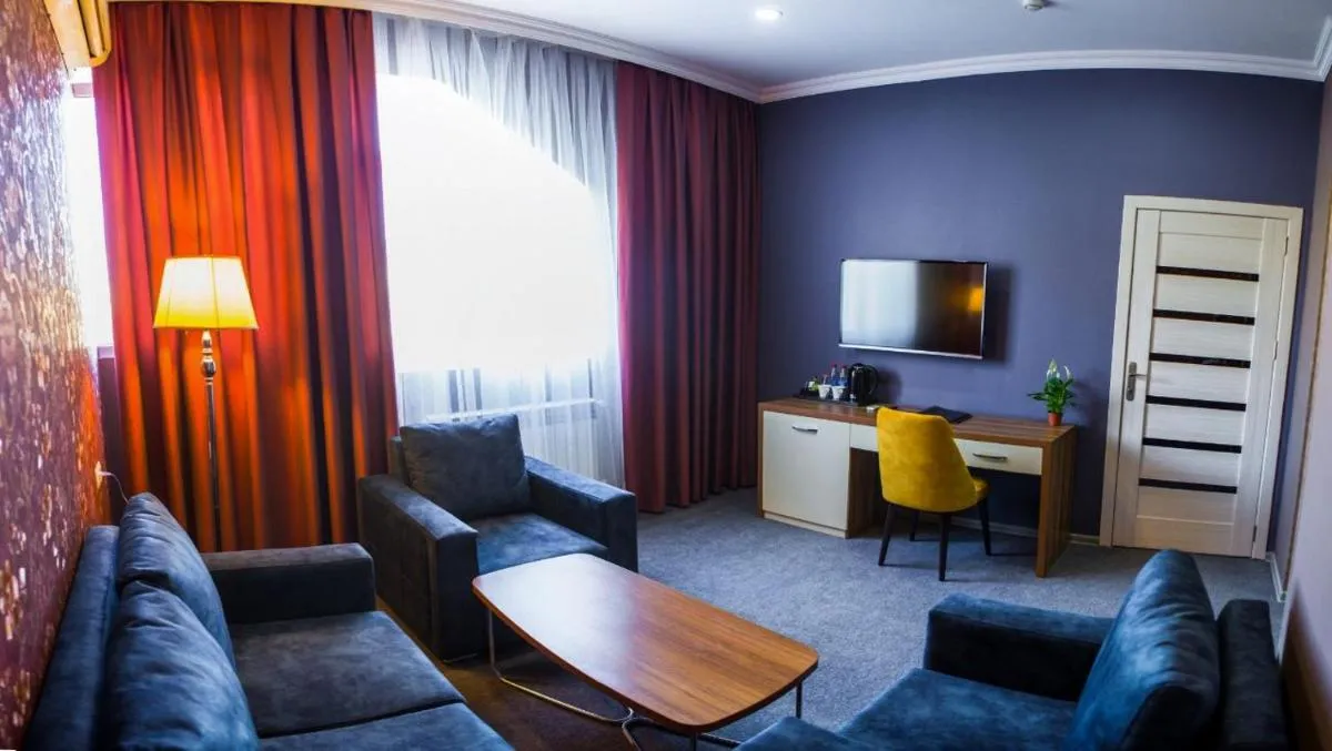 Image 4 of Hotel Square Inn
