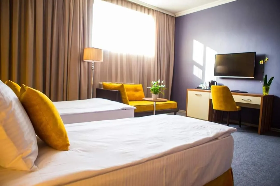 Image 1 of Hotel Square Inn