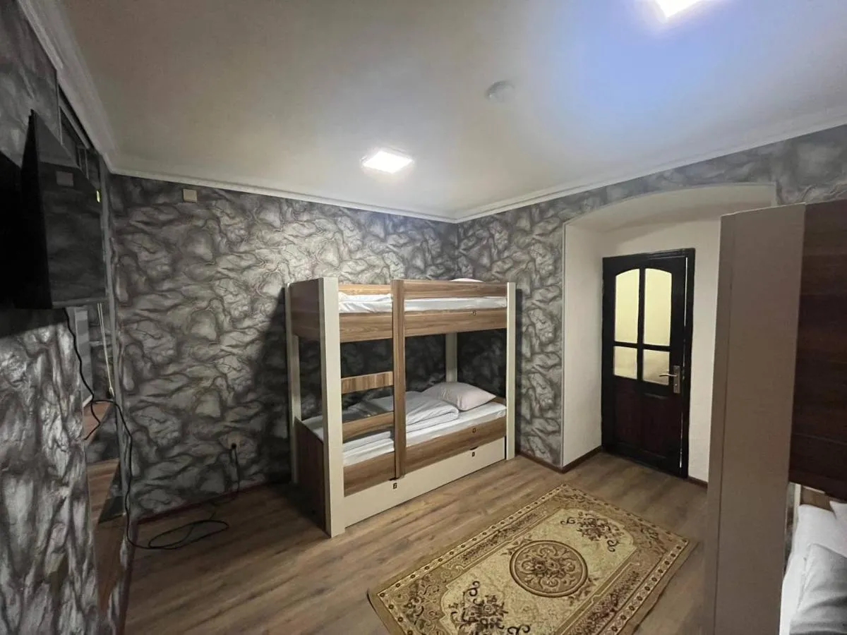 Image 3 of KING Hostel in Center
