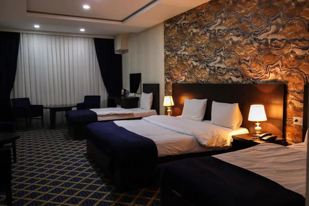 Image 1 of Kristal Inn Hotel