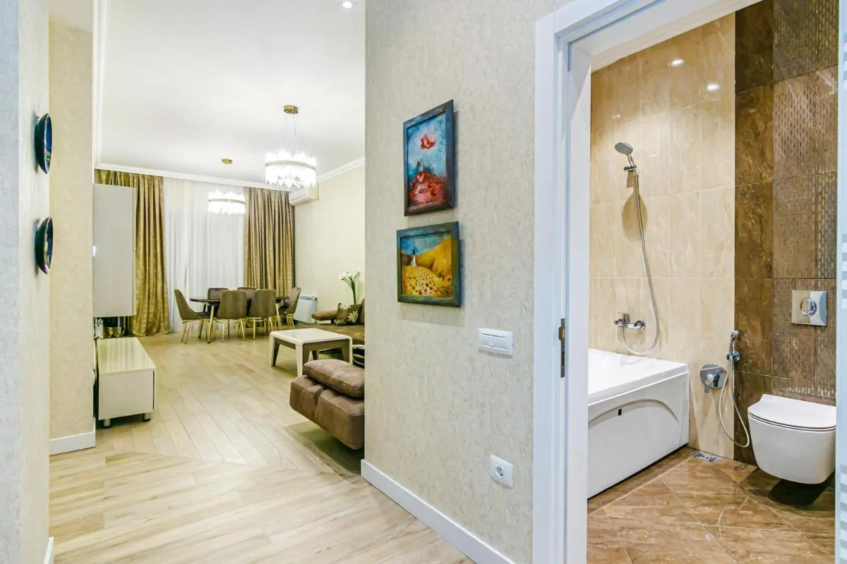 Image 2 of Luxury House in Nizami Street