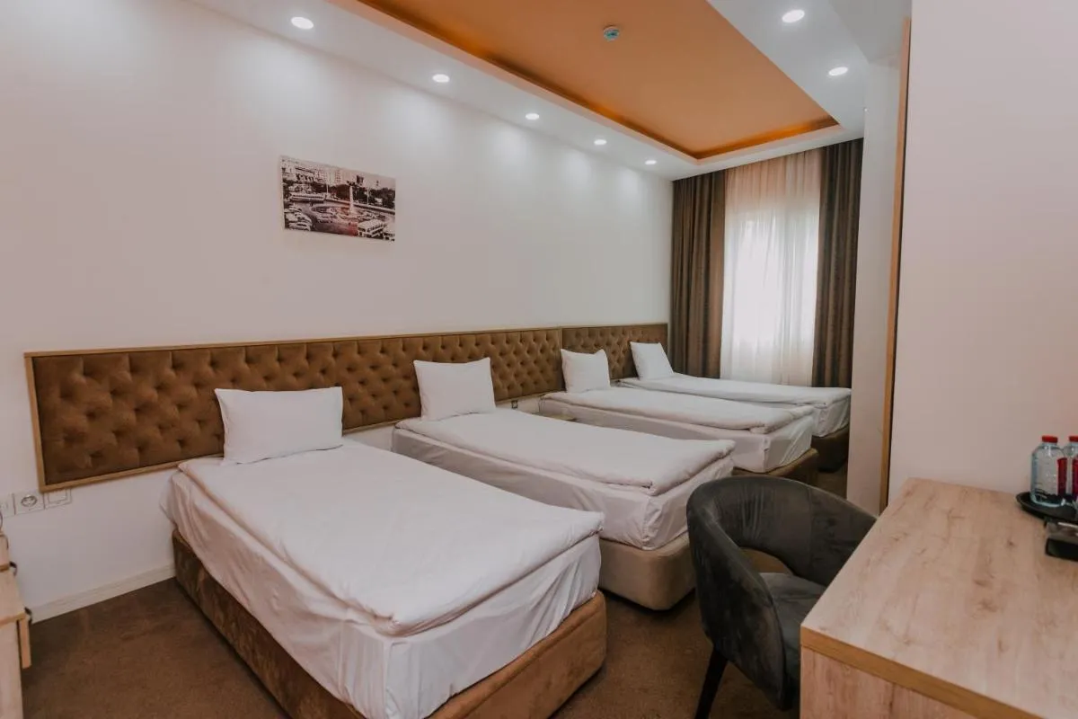 Image 1 of Madinah Hotel