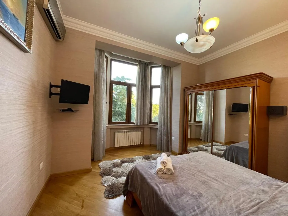 Image 1 of Maiden apartment