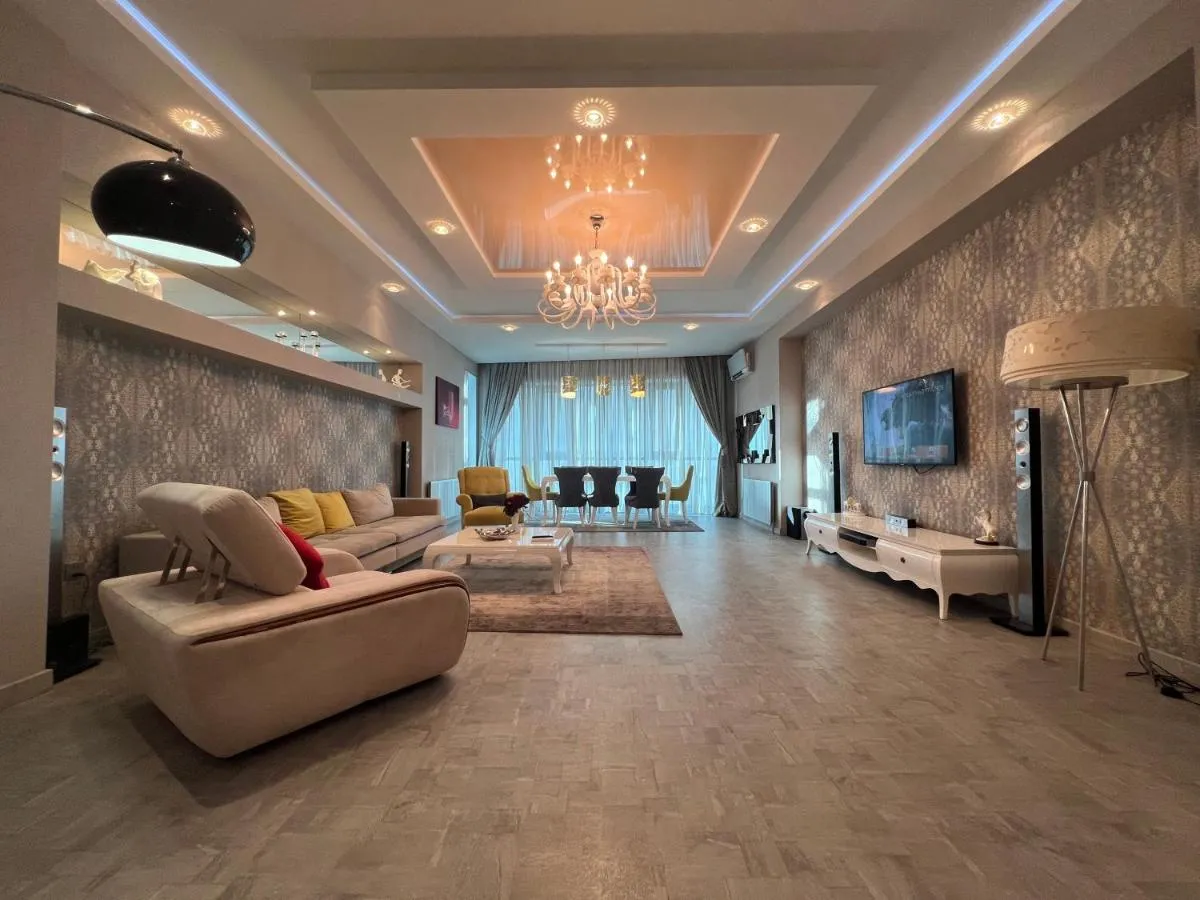 Image 4 of Megafun Luxury Family Apartment