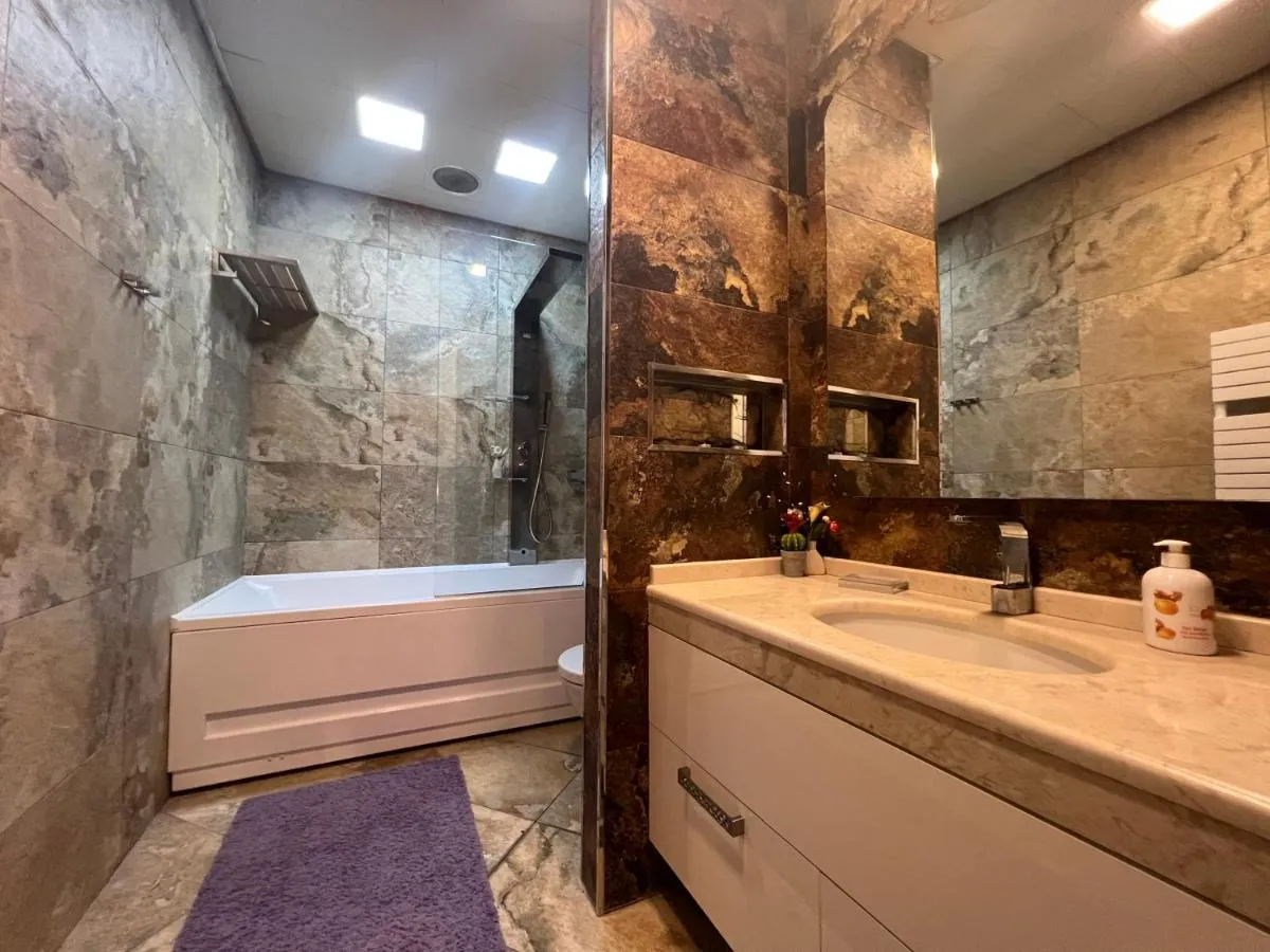 Image 2 of Megafun Luxury Family Apartment