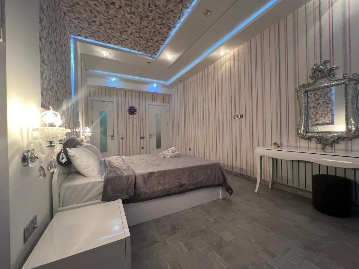 Image 1 of Megafun Luxury Family Apartment
